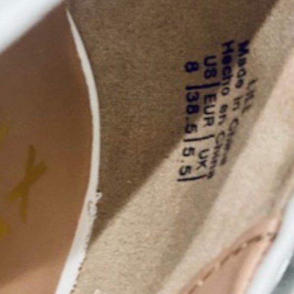 Brand New White Heels – 4.5" of Timeless Chic! - Picture 4 of 5